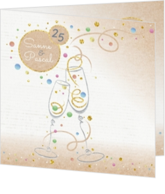 Jubileum - kaart Uitnodiging - Vrolijke glaasjes met gekleurde confetti 186018NL