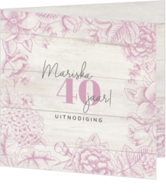 Steigerhout - kaart Uitnodiging - bloemen op houten achtergrond 186039NL